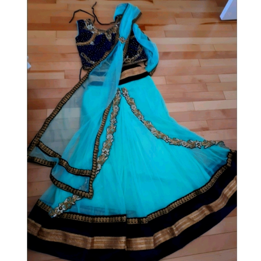Traditional outfit,  top and skirt (never worn)